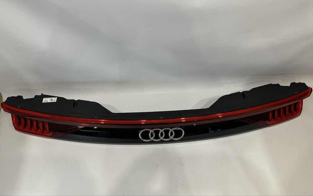 Audi Q8 4M led basic бленда фонарь ліхтар в наявності