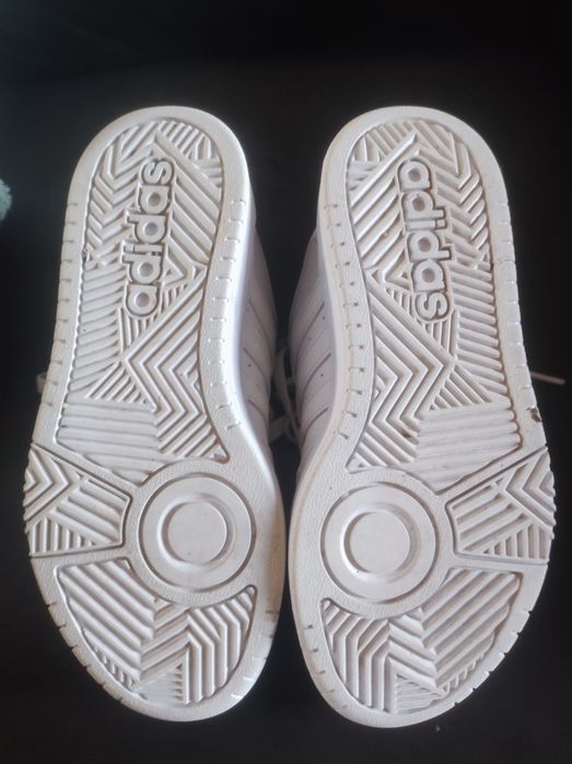 Sapatilhas adidas como novas T 36