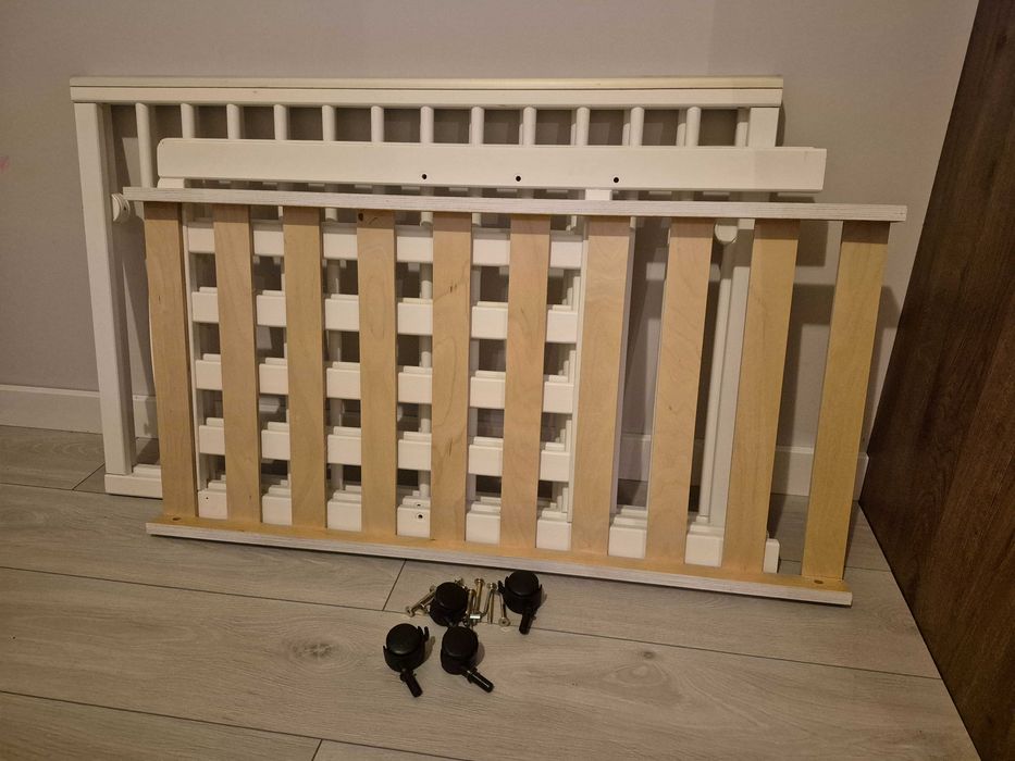 Łóżeczko dziecięce 50x100 cm białe + materac – stan bardzo dobry