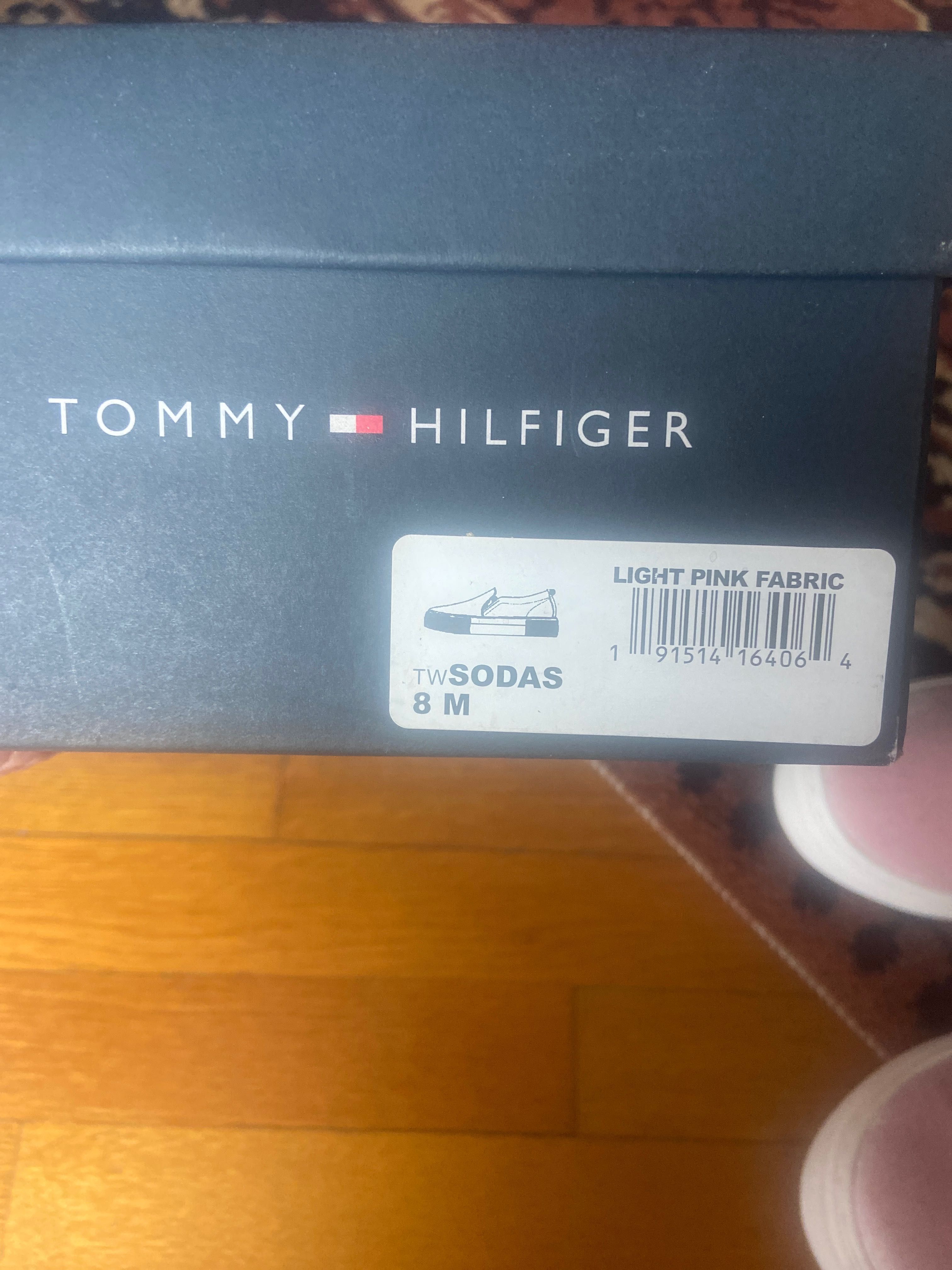Сліпоти Tommy Hilfiger