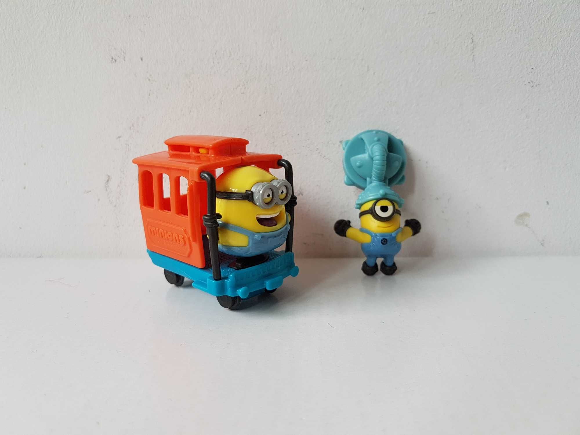 Figurki Minionki Minionek w kosmosie Minionek w pojeździe