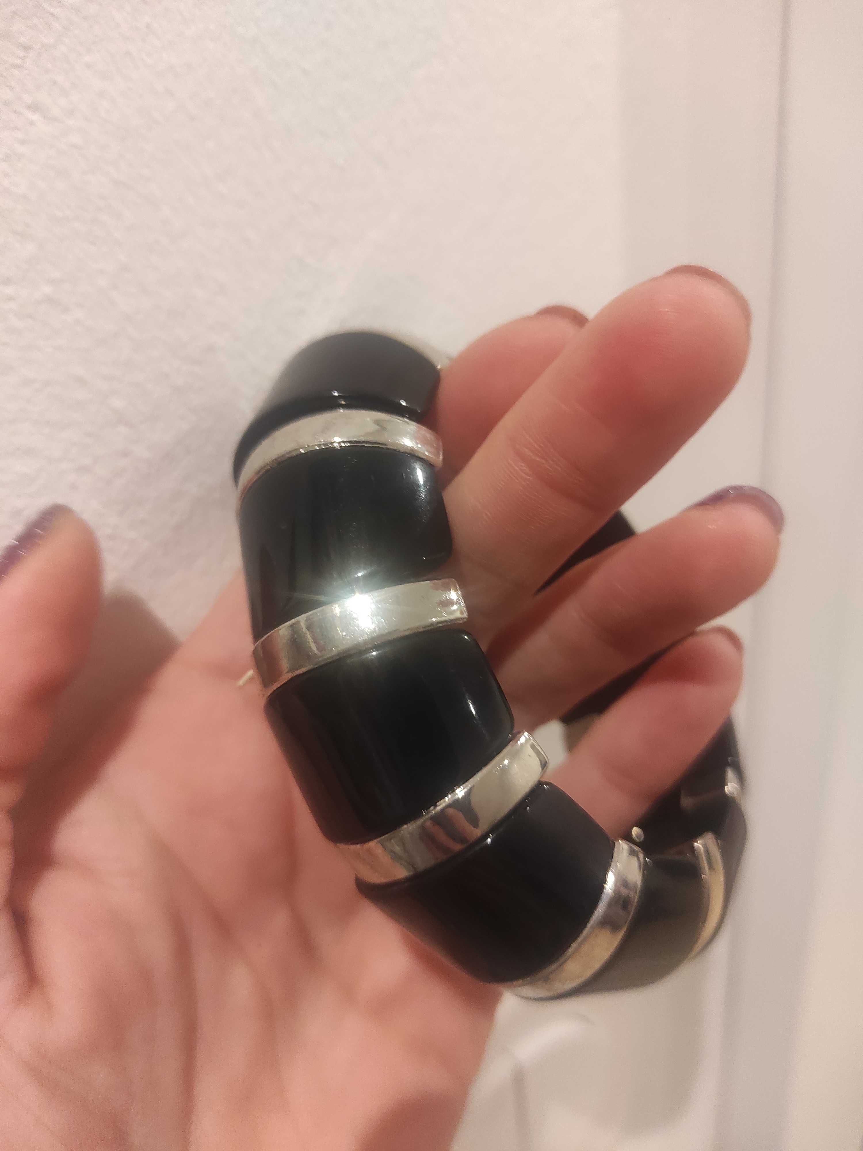 Elegancka czarna bransoletka srebrna ze srebrem na gumce