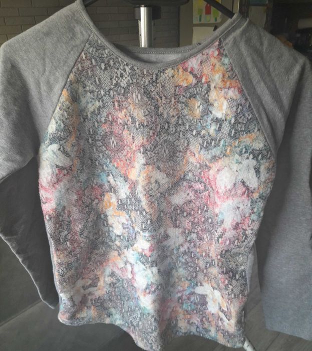 Nowy bluzeczko-sweterek polska marka