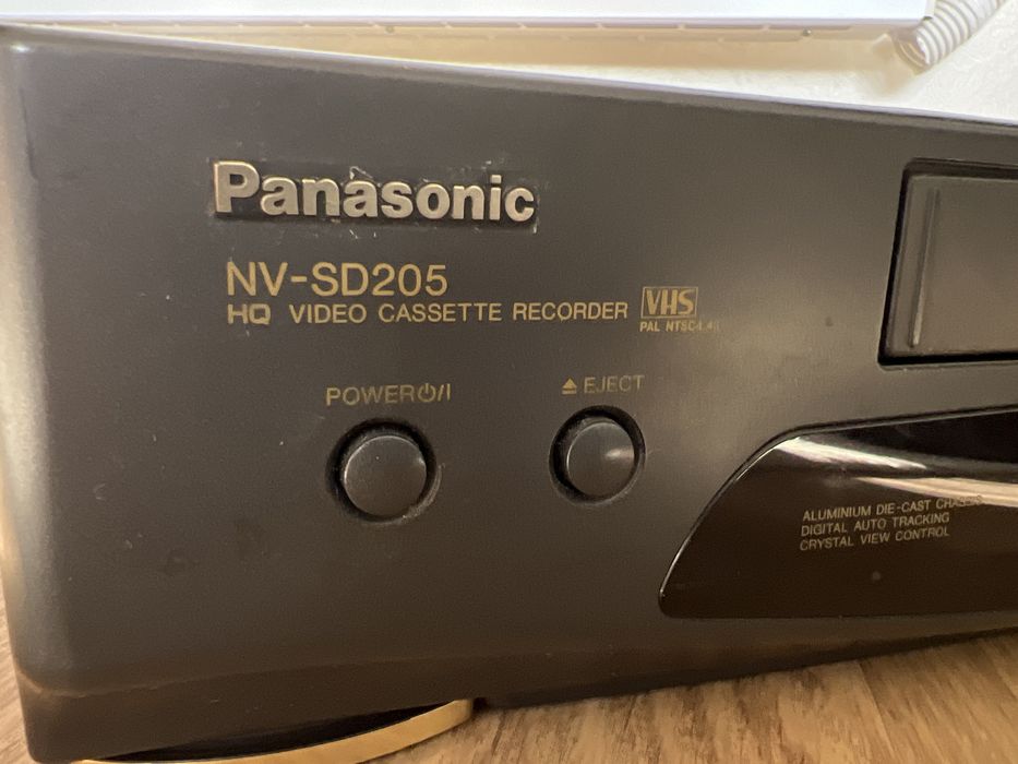 Panasonic NV-SD205 -видеомагнитофон