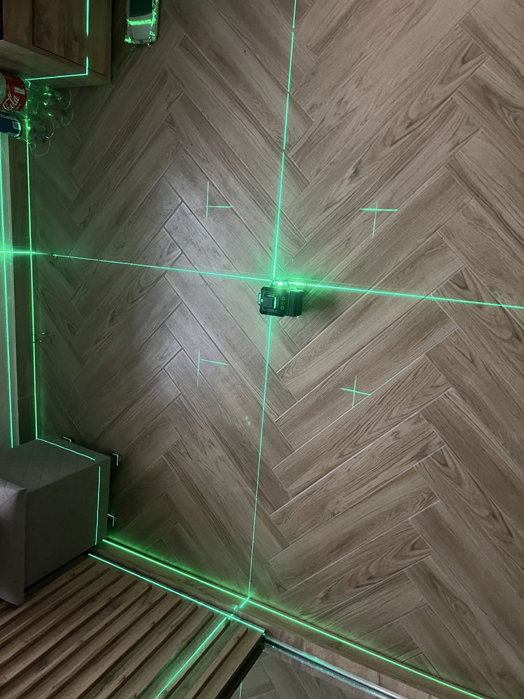 Laser krzyzowy 16 lini pilot funkcja skosów
