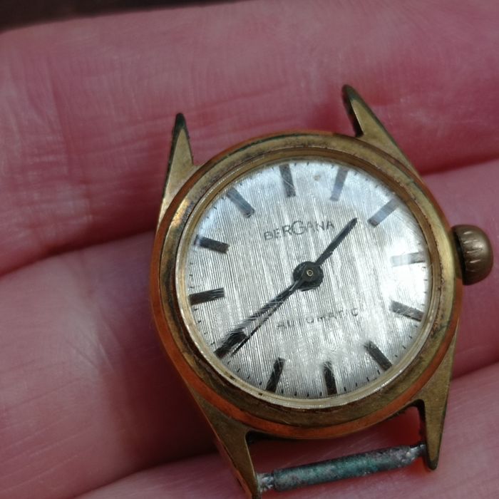 Часы Bergana позолоченные