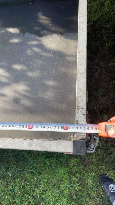 Przyczepka samochodowa