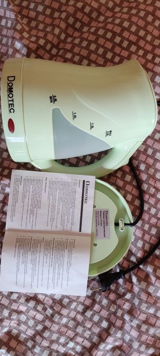 Чайник електричний