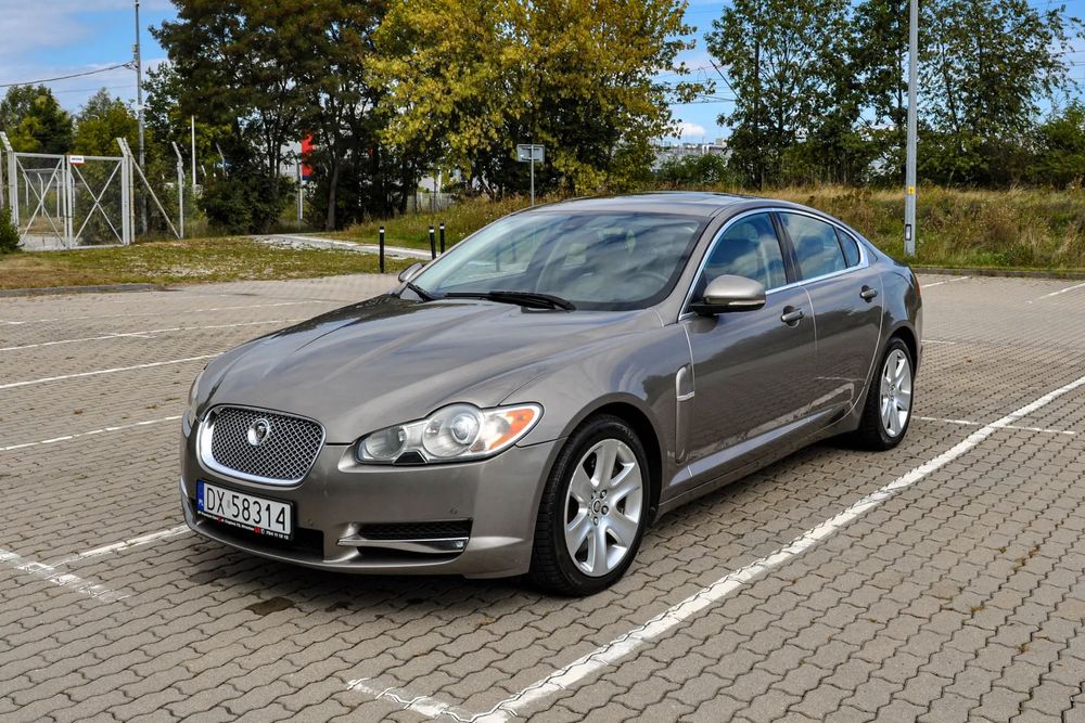 Jaguar XF 3,0d (275KM) 2010 r. Automat Skóry Bezwypadkowy
