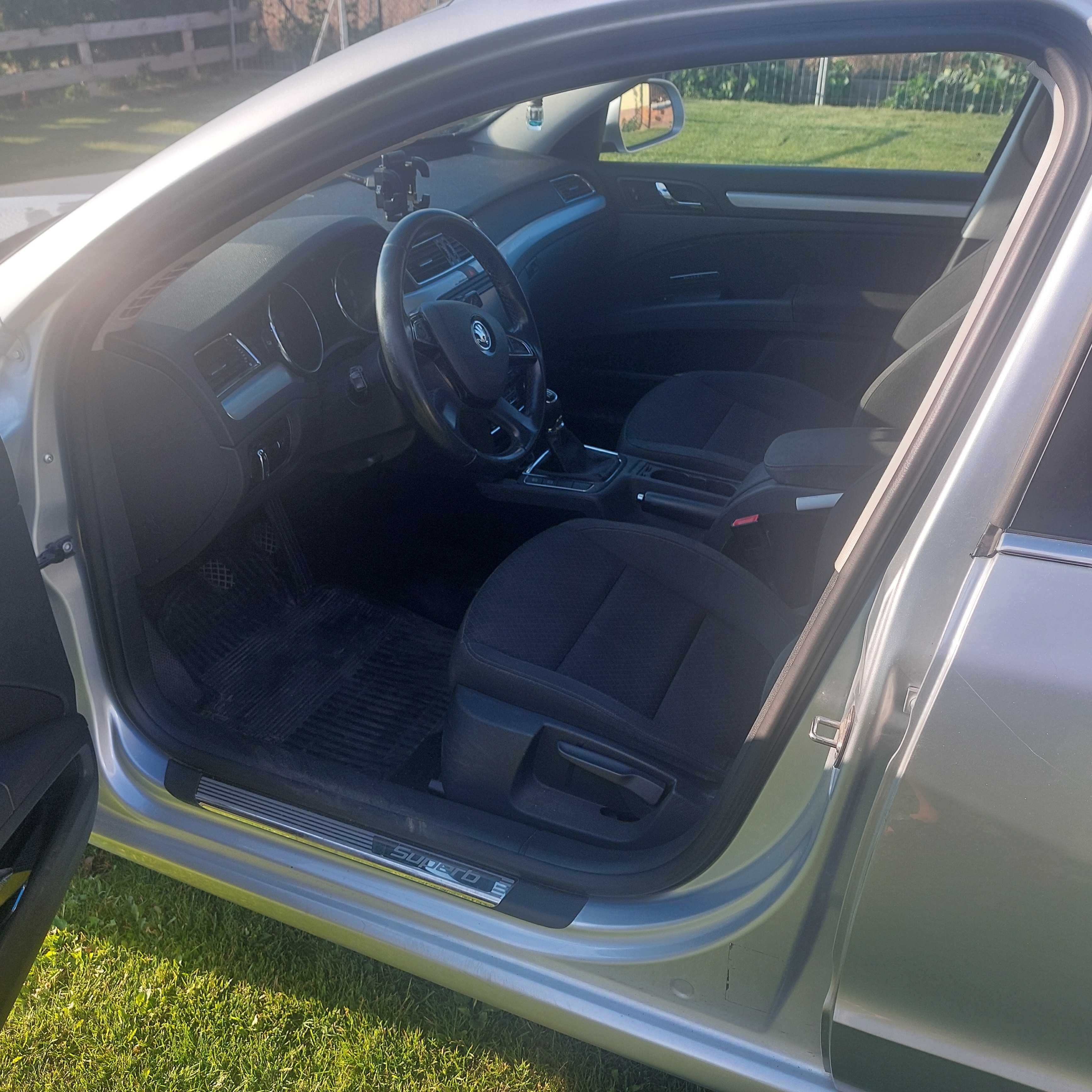 Skoda SuperB 2014r 1.8 192 KM