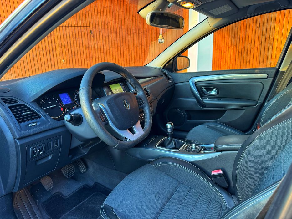 Renault Laguna Break 1.5 DCI 110cv - Desde 107€ Mês