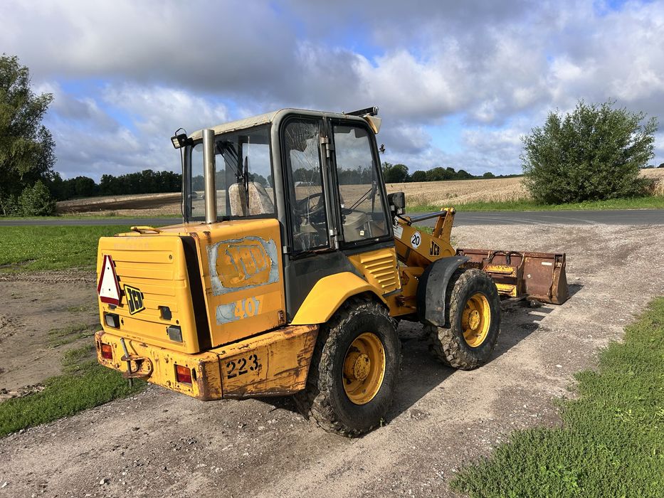 Ładowarka miniładowarka przegubowa JCB 406