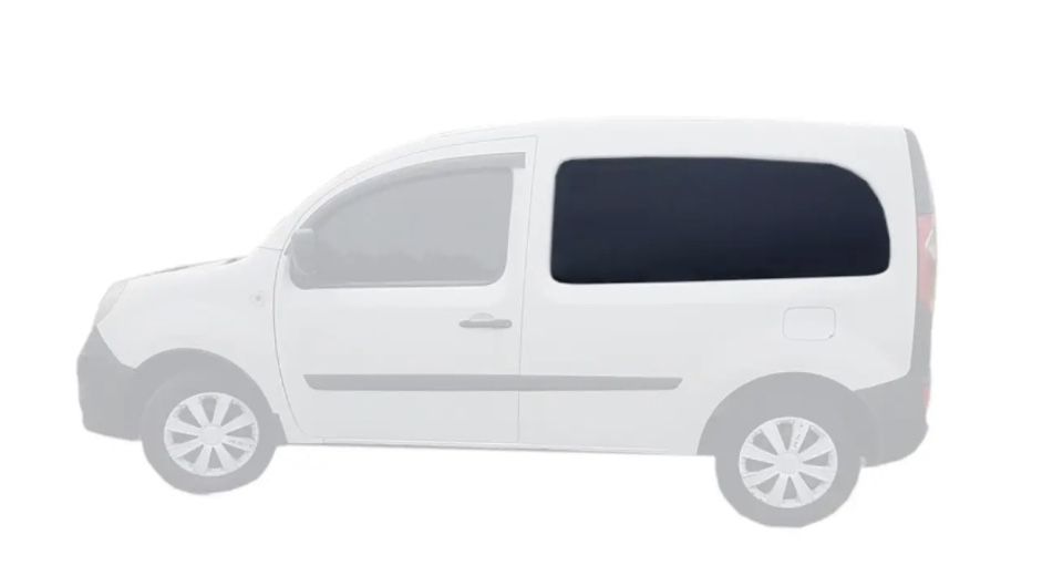 продам стекло боковое на канго