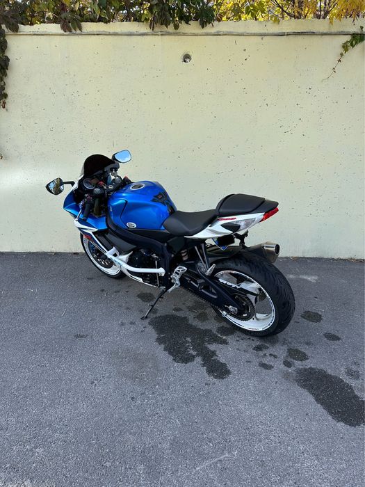 Suzuki Gsxr 600 L6 (джиксер)