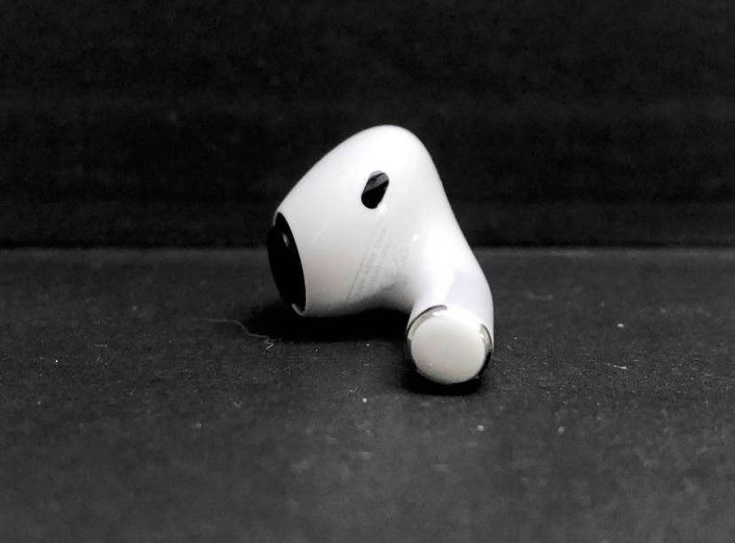 Prawa stuchawka AirPods pro 1 gen. A2083