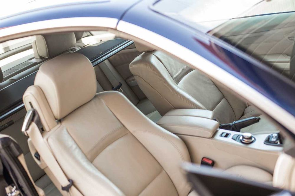 BMW 320i 170cv Pack M E93 (Muitos Opcionais Fábrica / Manual)