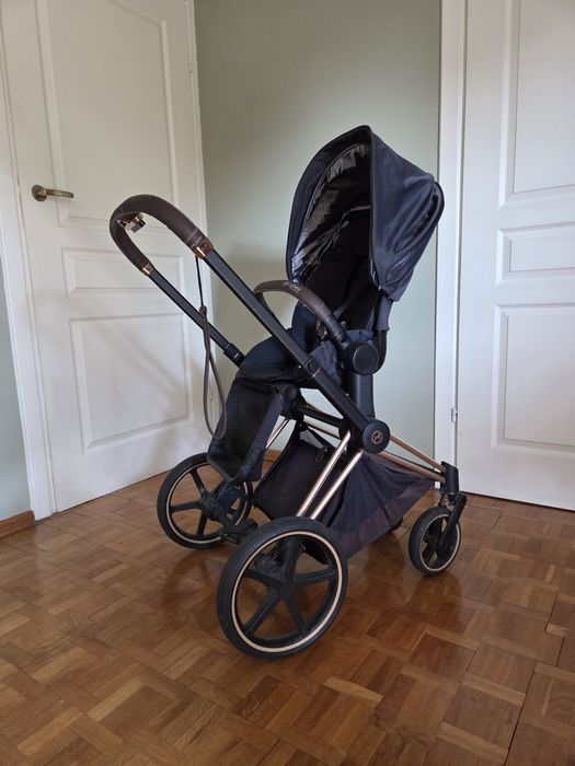 Stylowy wózek Cybex Priam 2022 – Rose Gold, spacerówka + gondola