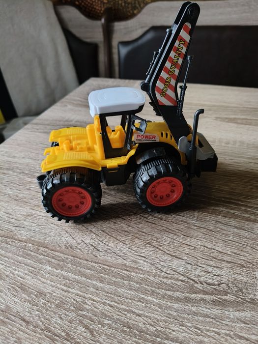 Машинка трактор, экскаватор б.у