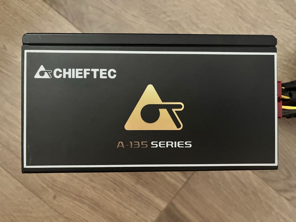 Chieftec a-135 1000w