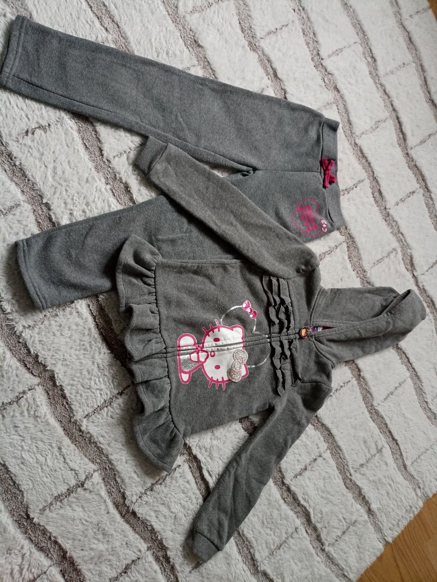 Komplety dresowy Hello Kitty wiek 6-7 lat