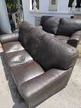 Sofas em pele castanho de 3 pessoas