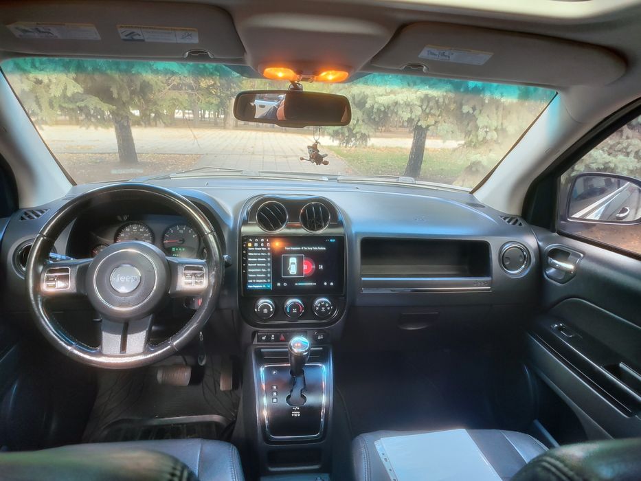 Продам Jeep COMPASS