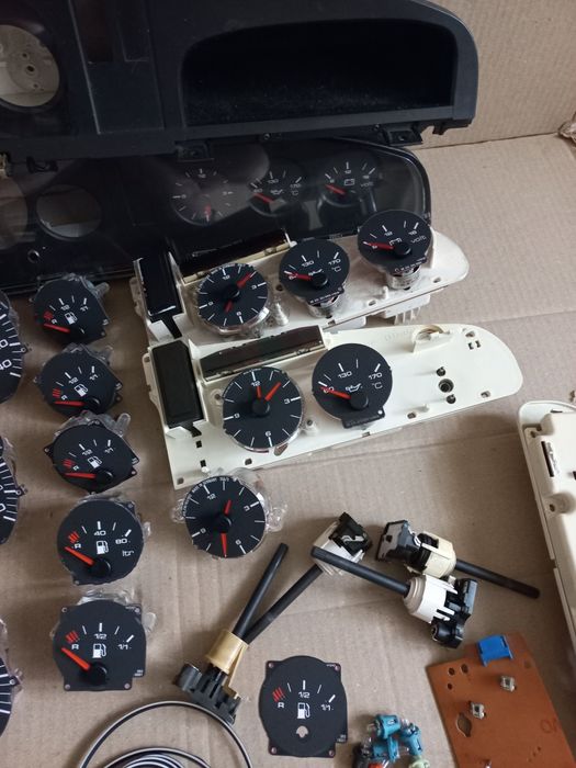 Панель приборов запчасти ауди 100,А6с4
