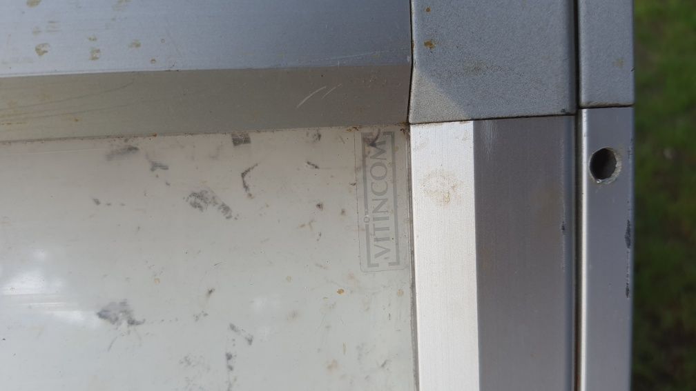 Gablota ogłoszeniowa, magnetyczna, dwustronna  Vitincom