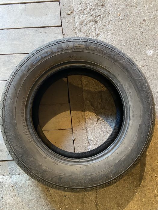 Продам резину кумхо 215/65/16