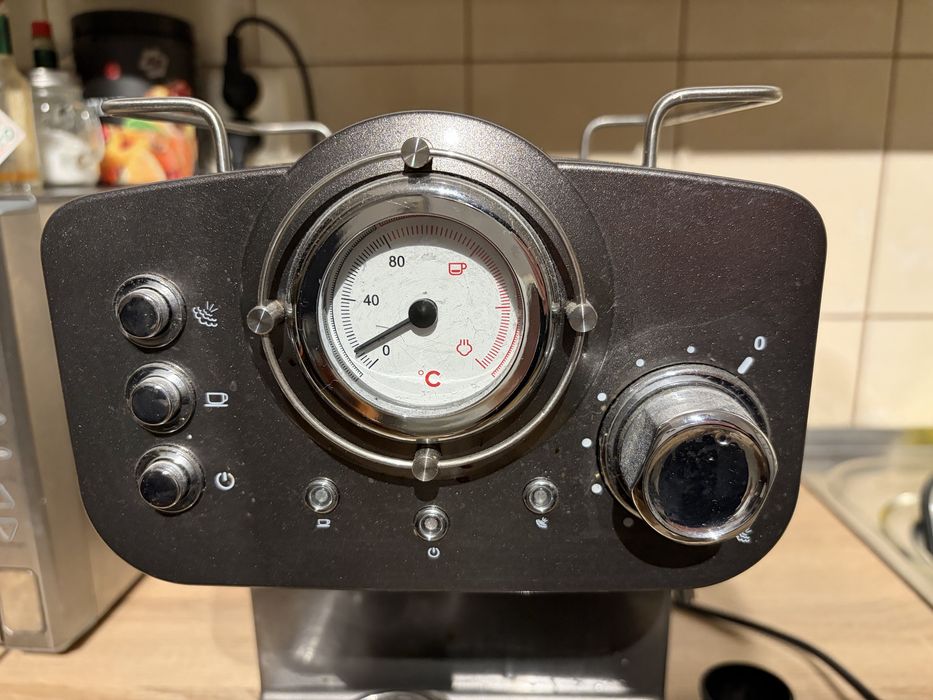 Ekspres ciśnieniowy kolbowy 15 bar ambiano