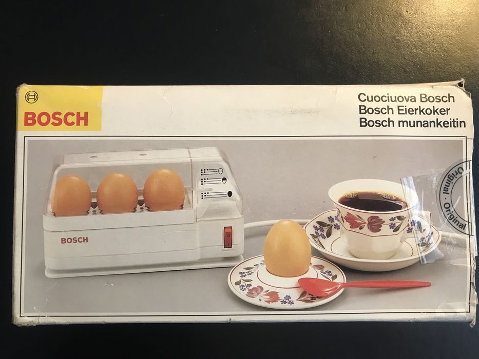 Яйцеварка Bosh на 3 яйца