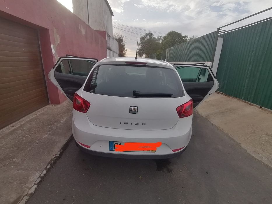 SEAT Ibiza 1.6 TDI único dono impecável