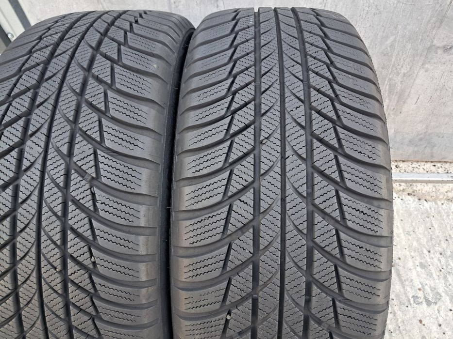 Резина зимова, 225/45 R18 Bridgestone Blizzak LM001 MO (арт. 14801)