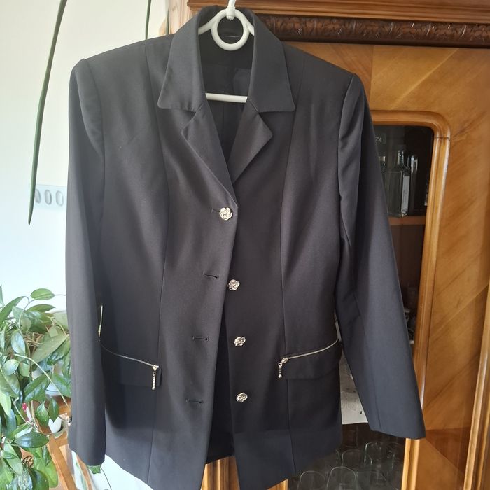 Czarna marynarka r.36