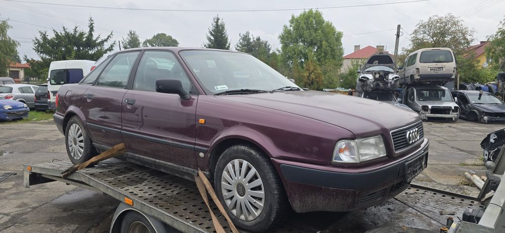 Drzwi zderzak maska klapa LZ3N   Audi 80 B4  silnik 1,6 części