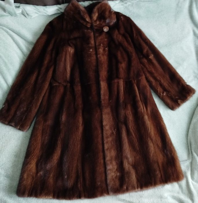 Натуральна норкова шуба