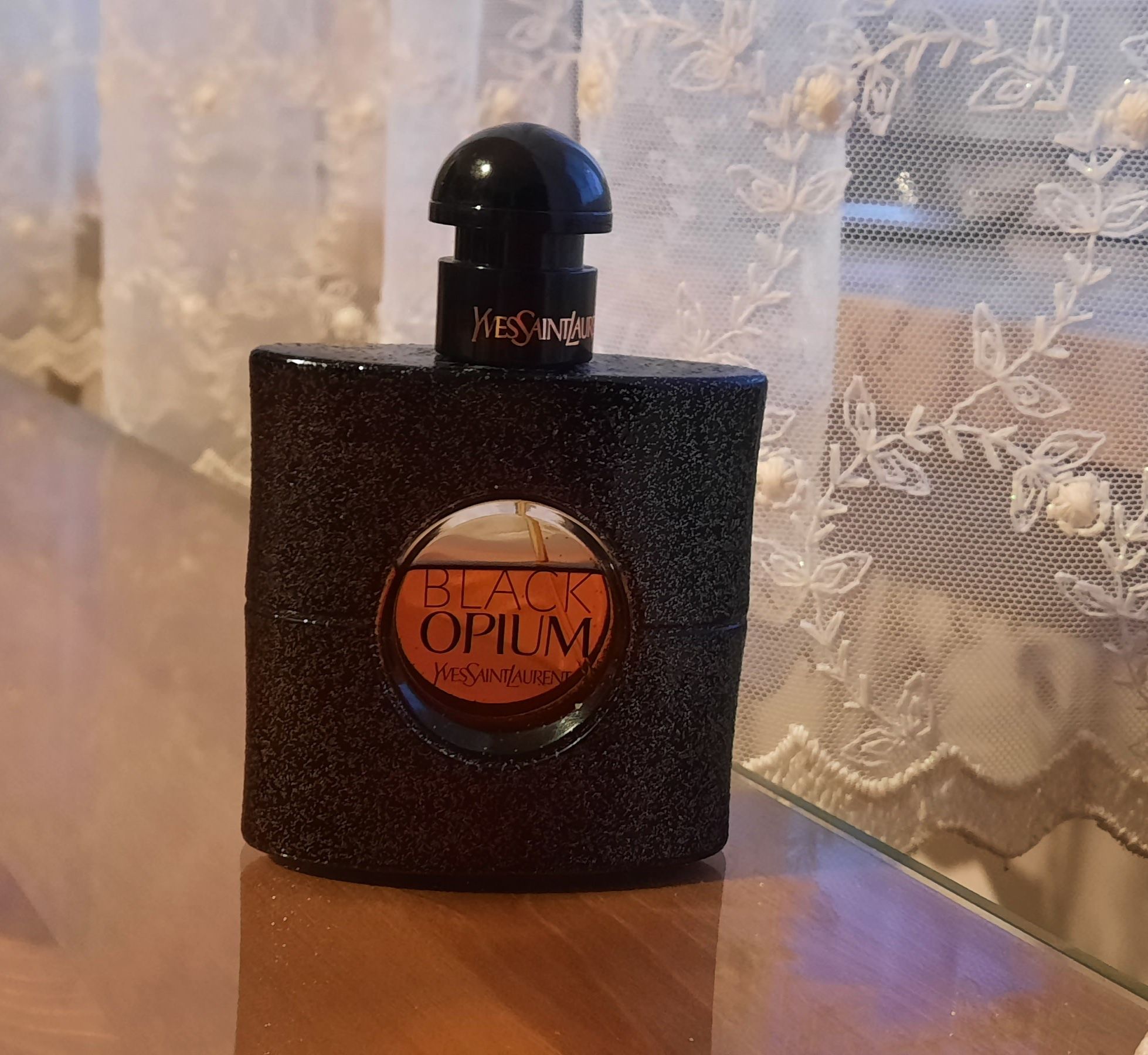 Black Opium Yves Saint Laurent