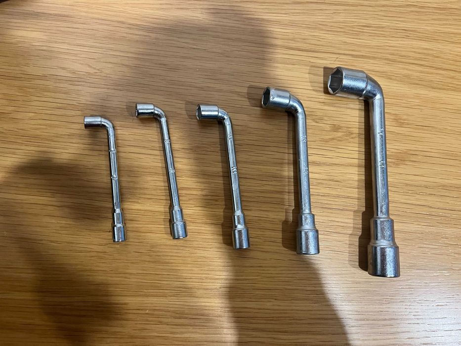 Chaves de caixa novas (7, 8, 10, 13 e 17 polegadas)