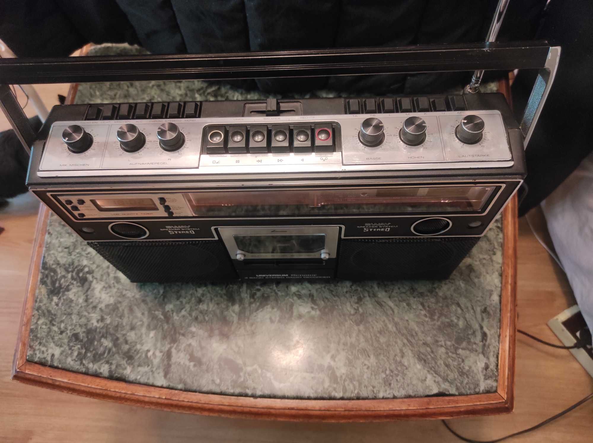 Radiomagnetofon BOOMBOX