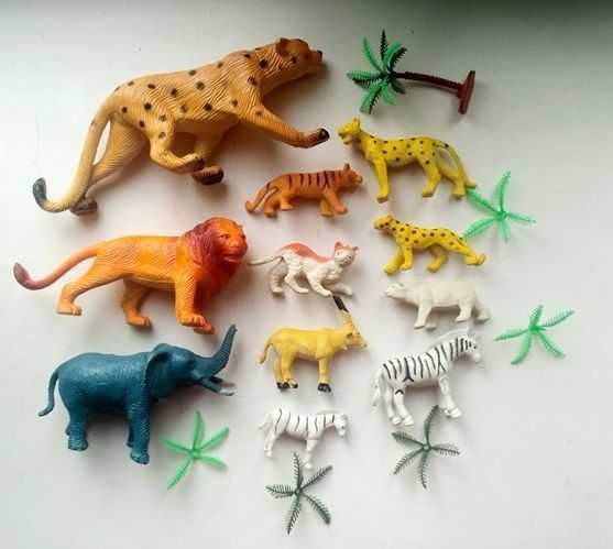 детский набор  Саванна  познавательно- развлекательный