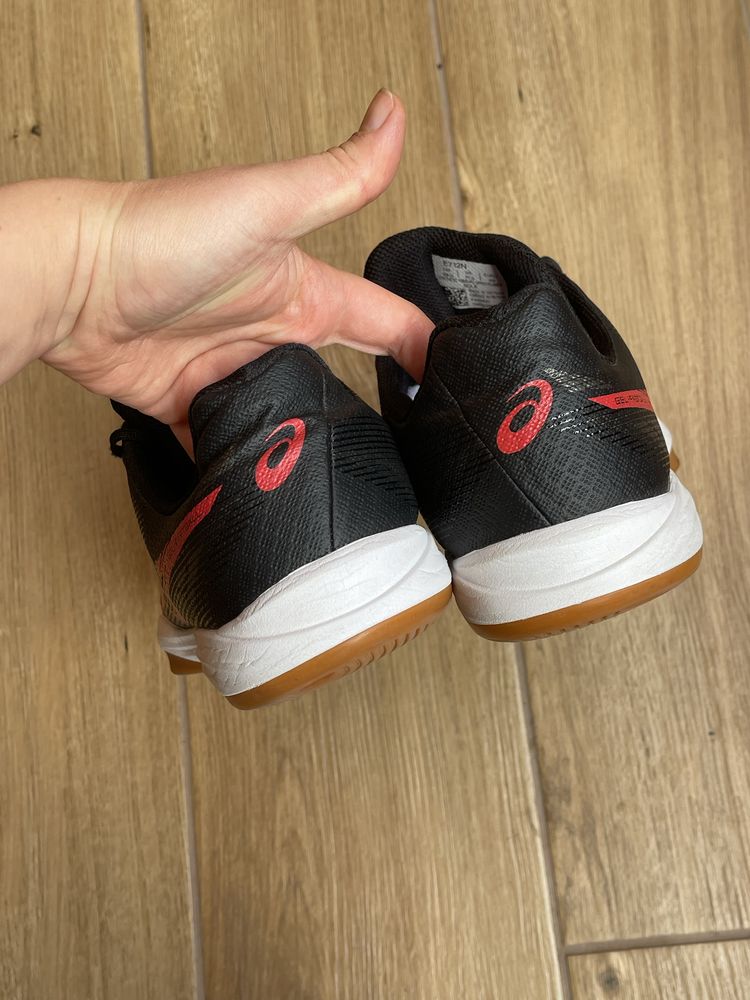 Кросівки Asics gel- fastball 46 р.