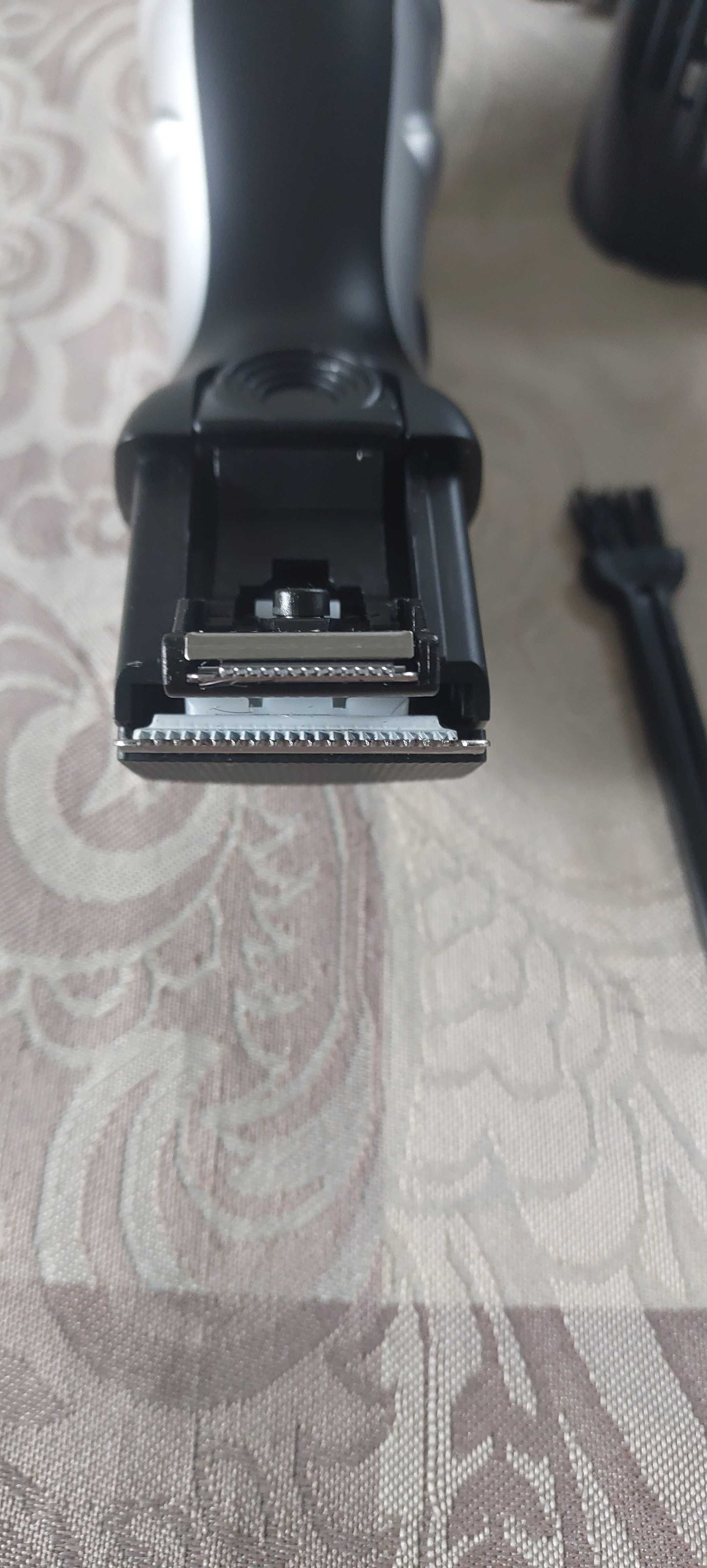 REMINGTON BARBER Trymer Brody Włosów Ciała MB320C