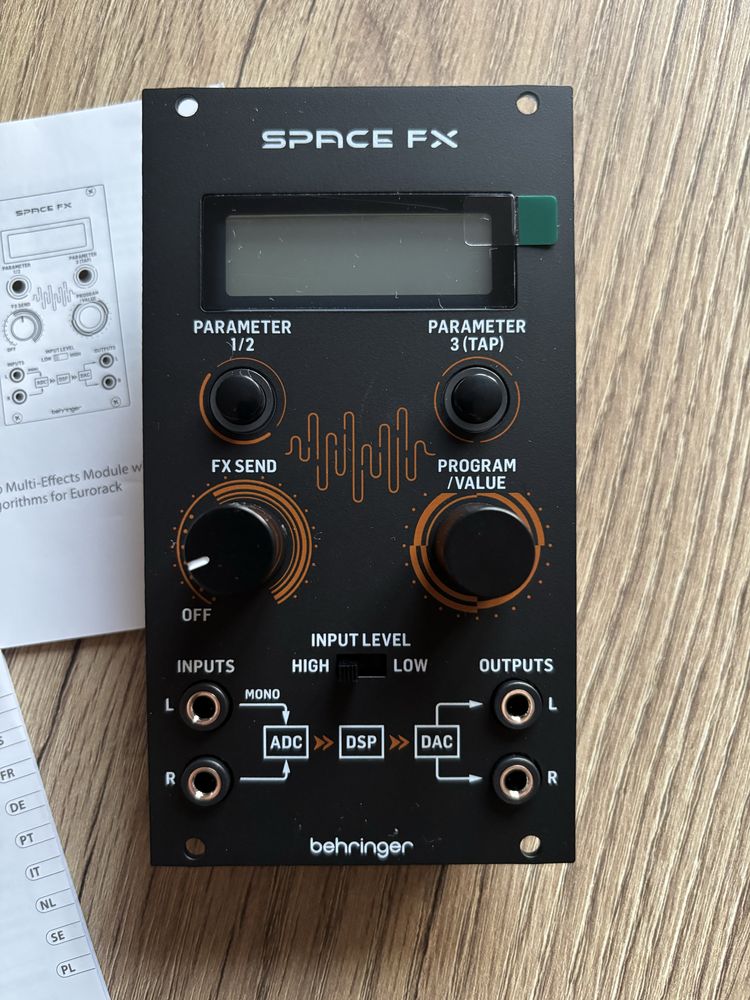Moduł Syntezatora Behringer SPACE FX
