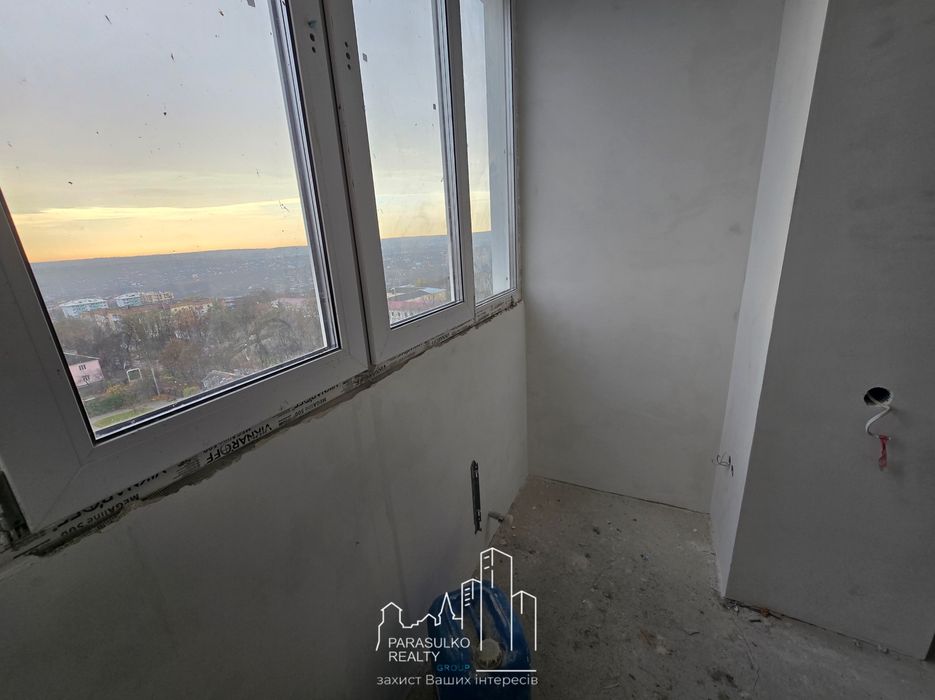 ‼️Продам простору 3-кімнатну квартиру поряд із центром міста!