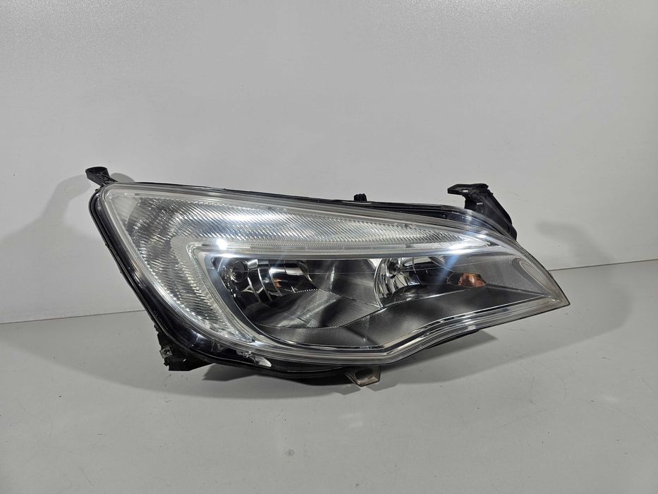 Opel Astra J Lampa Przód Przednia Zwykła Prawa Europa Oryginał Ładna