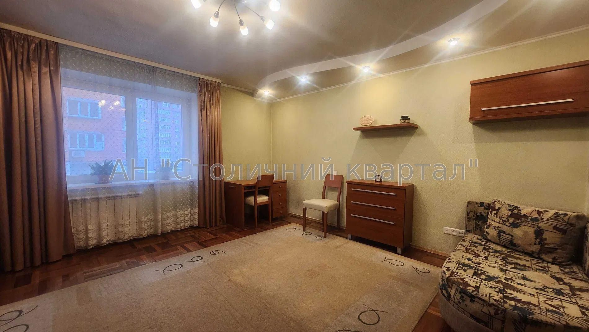 Продам квартиру Київ, Златоустівська вул.