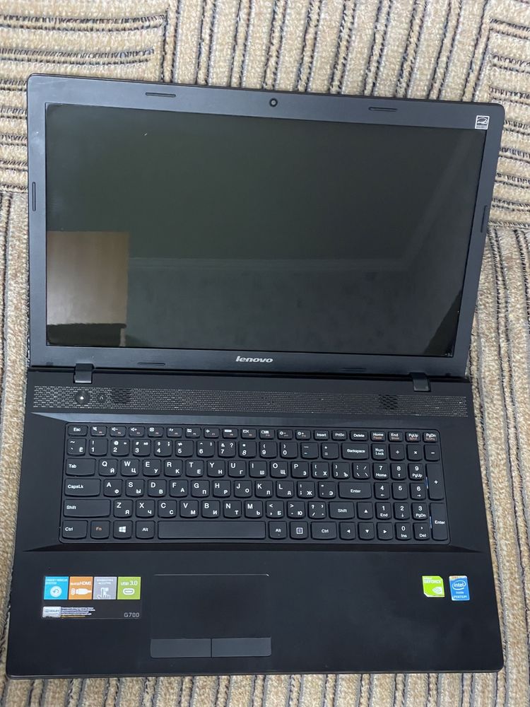 Ноутбук Lenovo G 700  Intel 2020M/RAM 6ГБ/HDD 1 Tb/GeForce GT 720M 1Gb