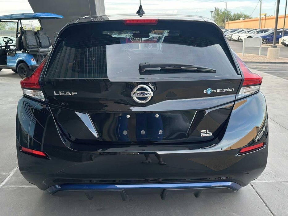 Nissan LEAF SL      2019