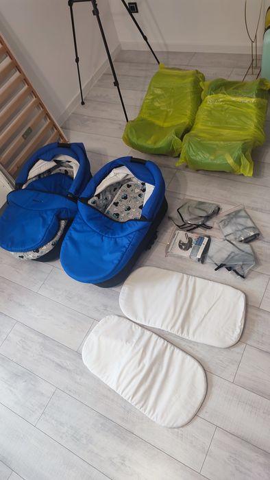 Wózek bliźniaczy, rok po roku.