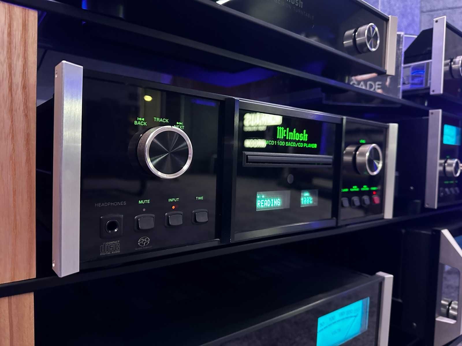 SACD/CD проигрыватель McIntosh MCD1100